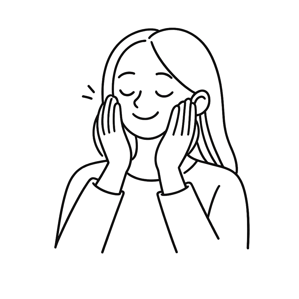 スキンケアしている女性／AMUBELLE／アンベル